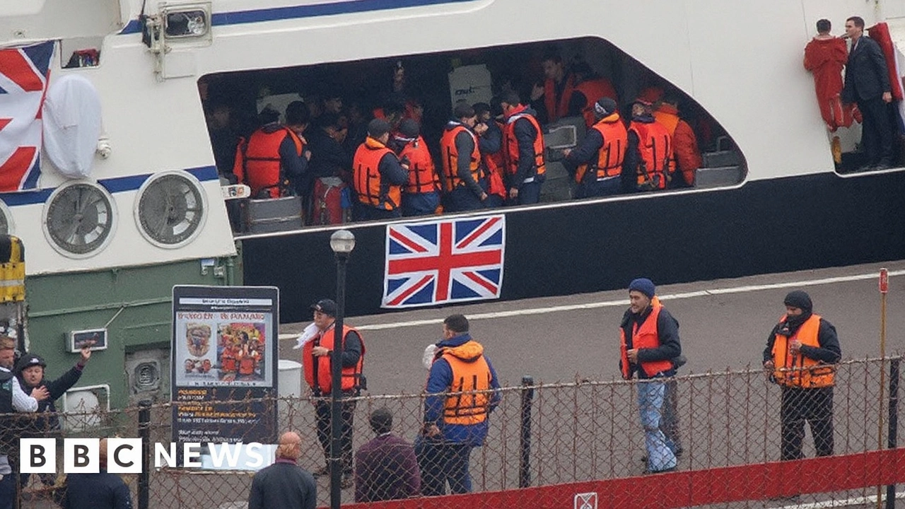 UK-France Migrant Deal Trades Channel Crossers but Impact Remains in Doubt